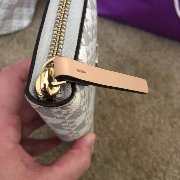 Kate Spade wallet - Picture 7 of 8